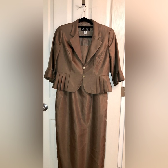 Alex Evenings Petite 2 Piece Dress - Picture 1 of 6